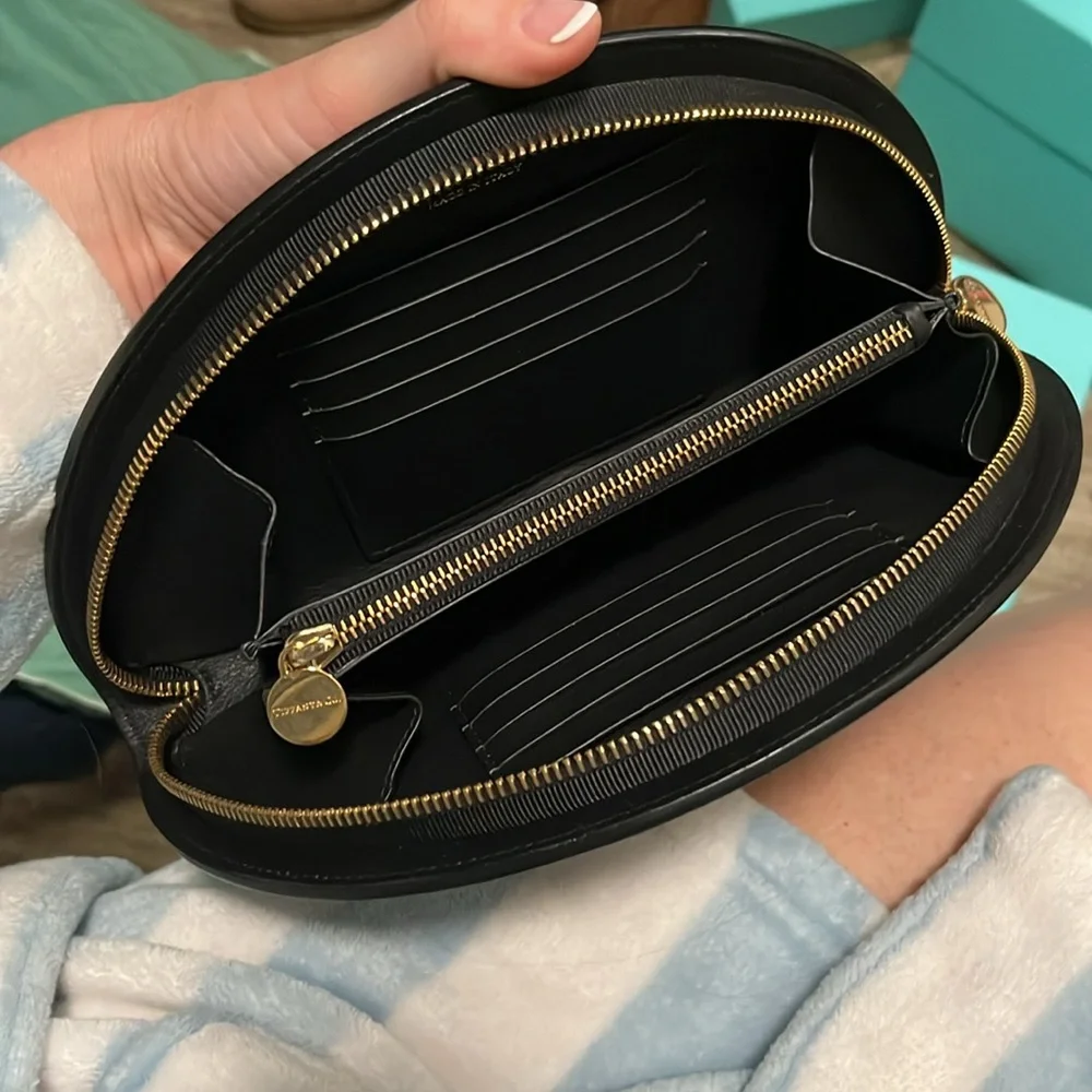 🤩 2 Tiffany & Co Half Moon Wallets 🤩 - Picture 11 of 14